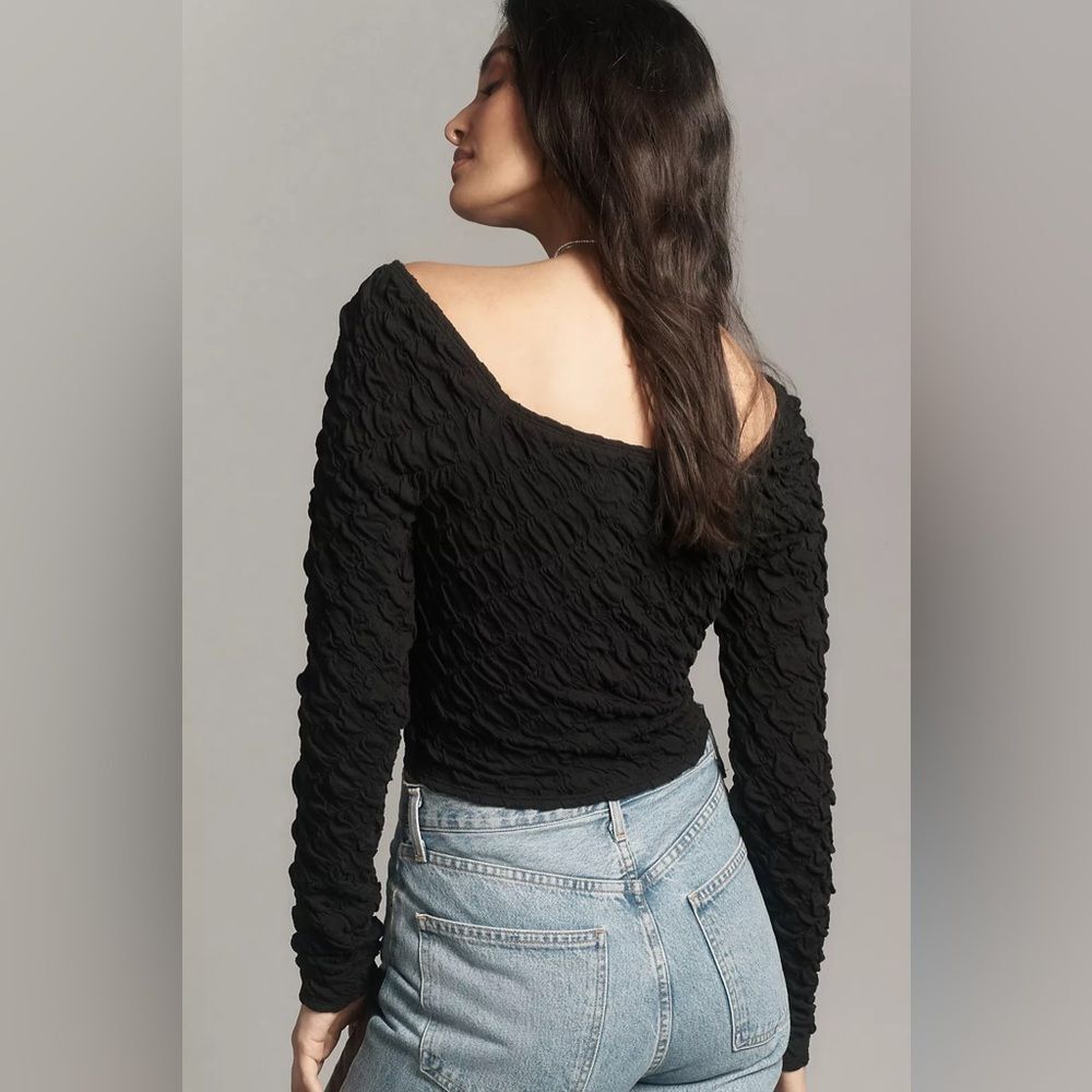 Maeve Long-Sleeve Modern Popcorn Crop Top - Picture 2 of 4